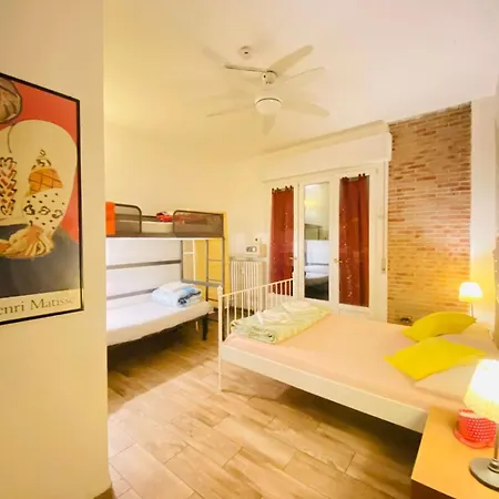 Europe Station Guest house *