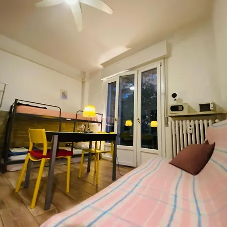 Europe Station Guest house *