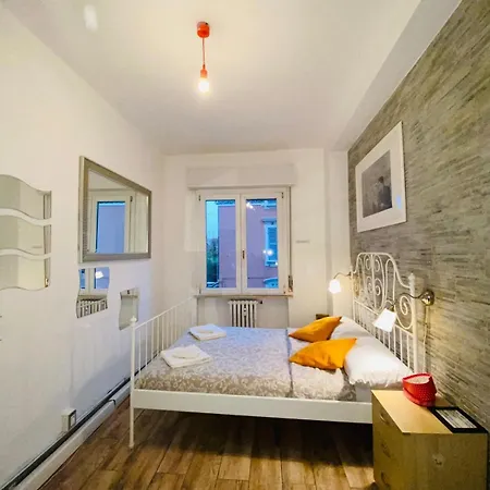 Europe Station Guest house Parma
